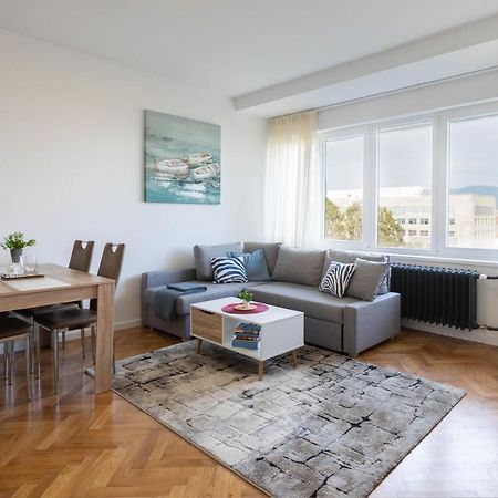 Spacious 2Bdr Apartment- Skyline View 자그레브 외부 사진