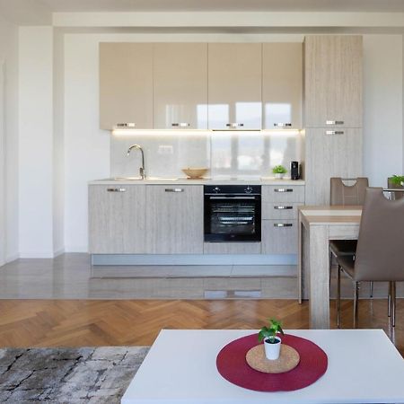 Spacious 2Bdr Apartment- Skyline View 자그레브 외부 사진
