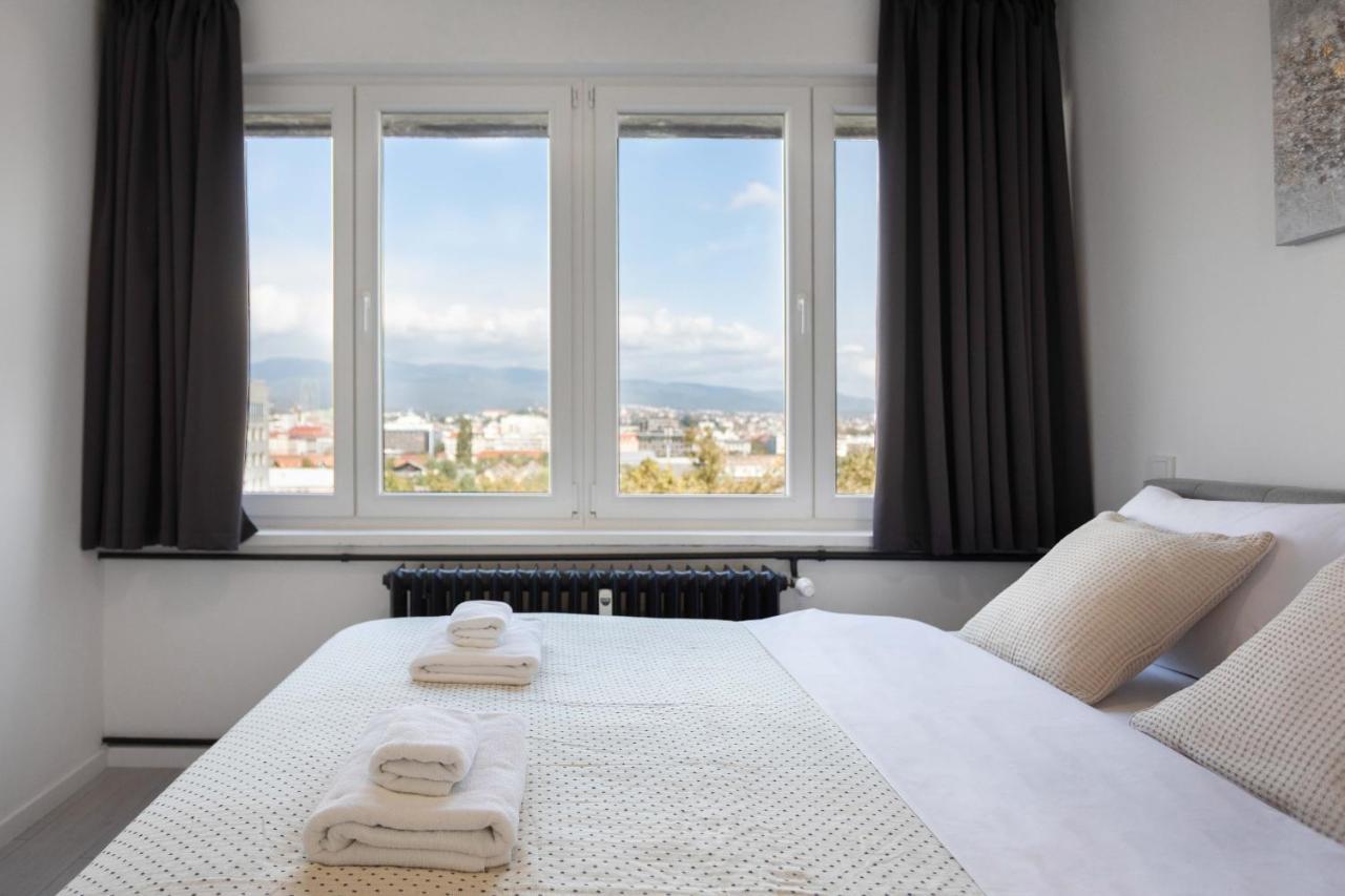 Spacious 2Bdr Apartment- Skyline View 자그레브 외부 사진